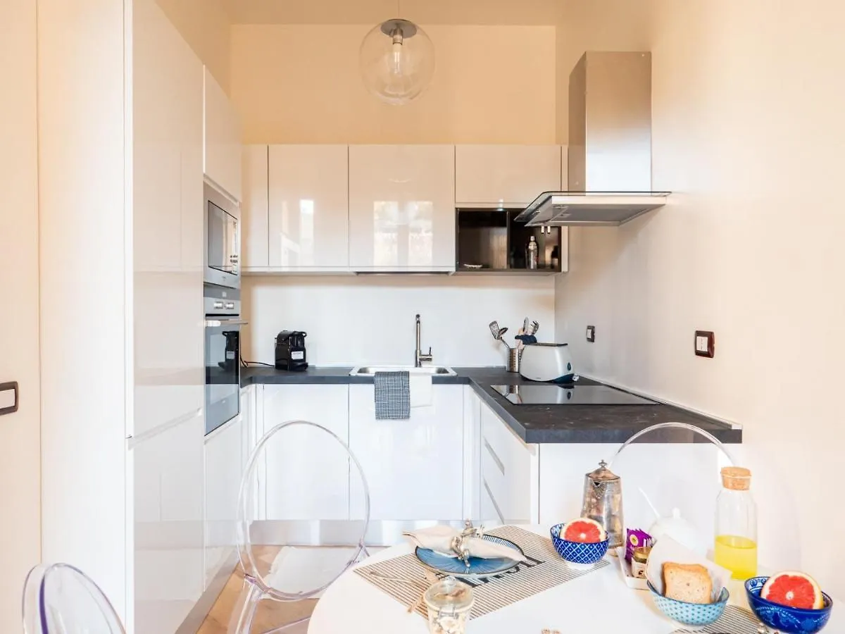 The Best Rent - Lovely One Bedroom Apartment Close To San Babila Mediolan