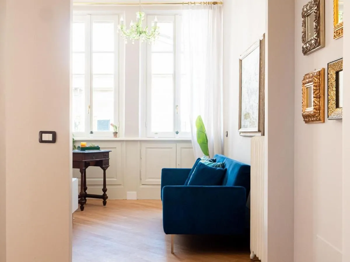 The Best Rent - Lovely One Bedroom Apartment Close To San Babila Mediolan Włochy