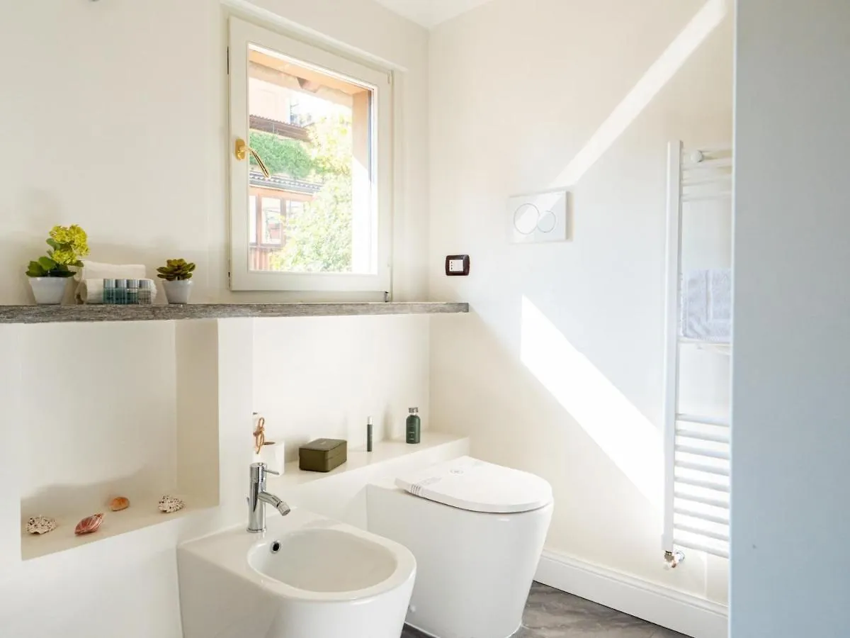 The Best Rent - Lovely One Bedroom Apartment Close To San Babila Mediolan