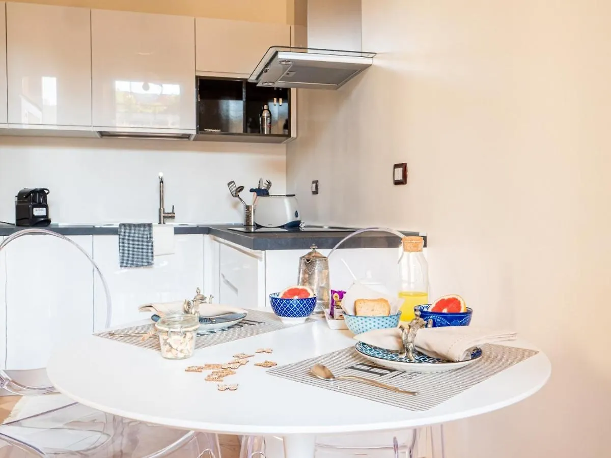 The Best Rent - Lovely One Bedroom Apartment Close To San Babila Mediolan Włochy